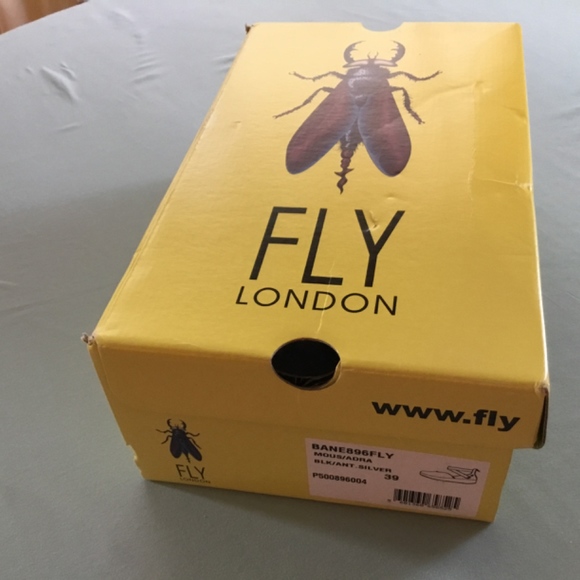 Shoes - Picture 4 of 4